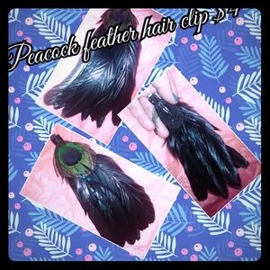 Peacock feather hair pretty